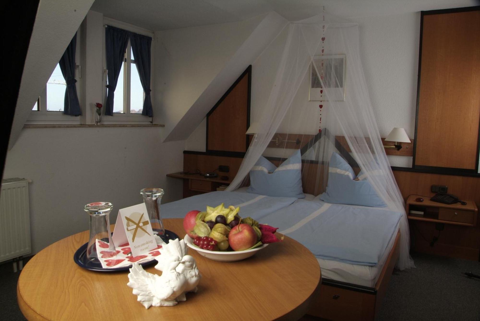 Am Rossplan Hotel Altenburg Room photo